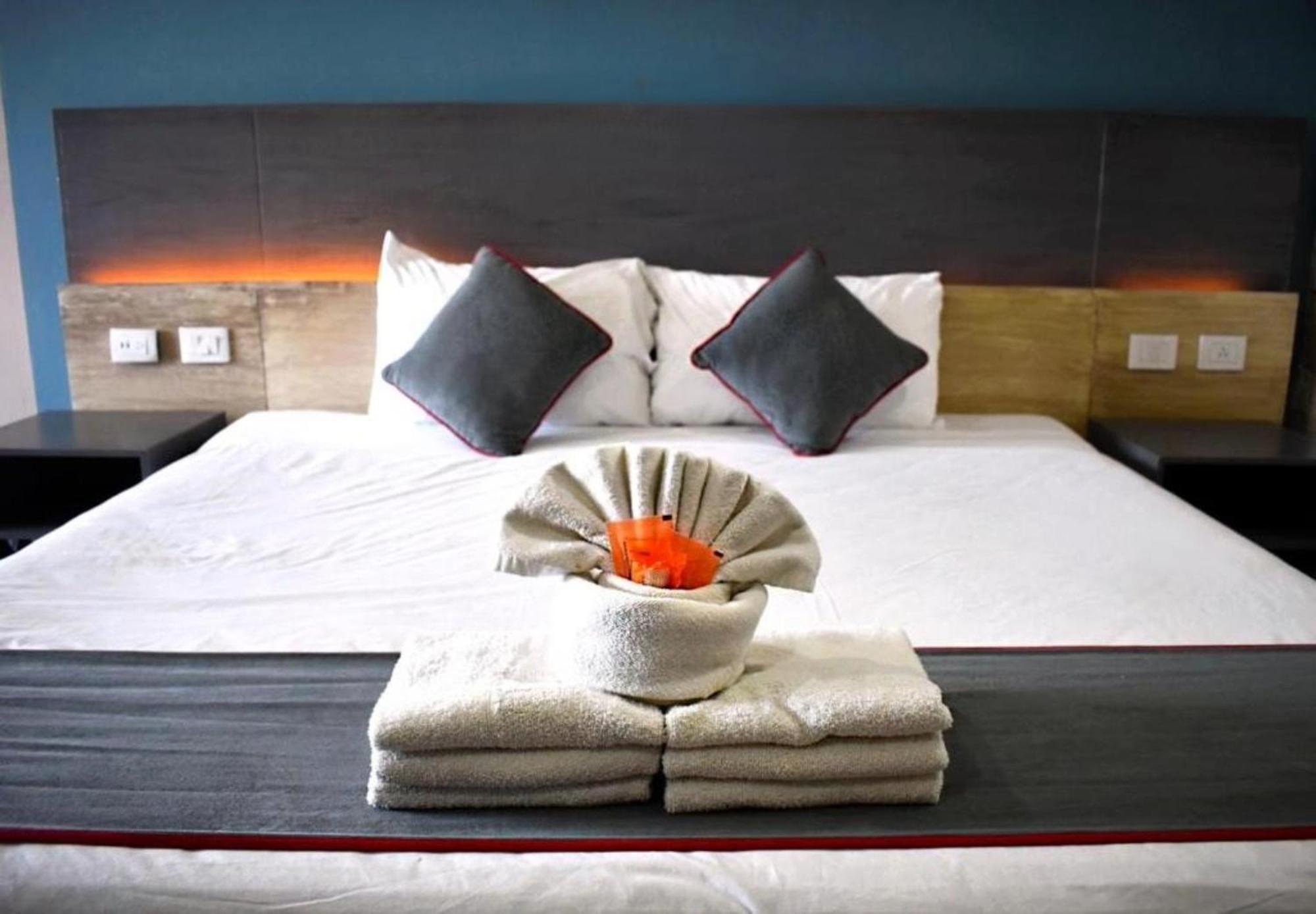 Illusion Xpress I Attraction Hotel Deluxe Playa del Carmen Bagian luar foto