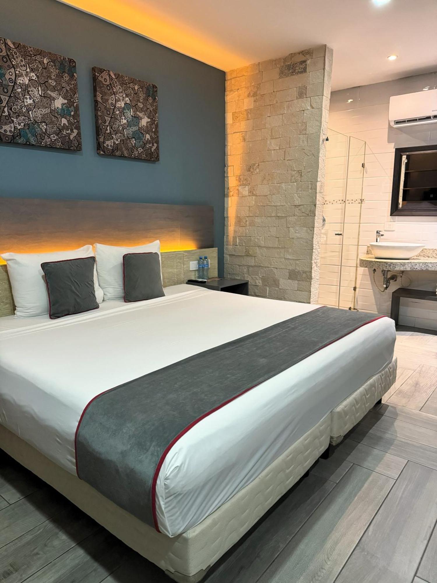 Illusion Xpress I Attraction Hotel Deluxe Playa del Carmen Bagian luar foto